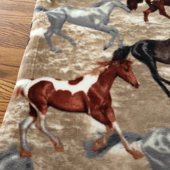 Beautiful Tie Blanket - Picture 6 of 6